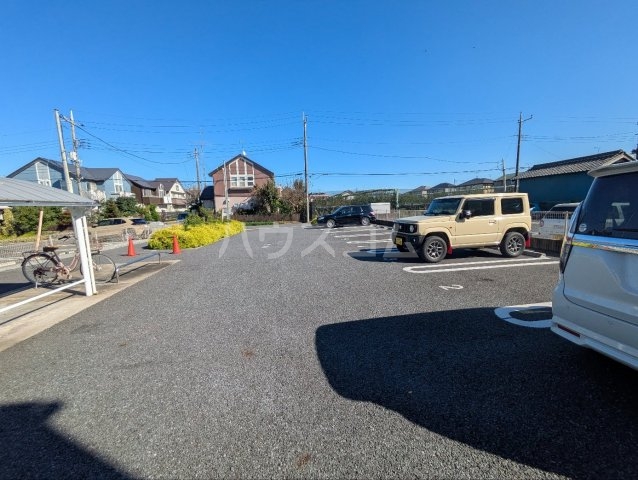 28/30 駐車場