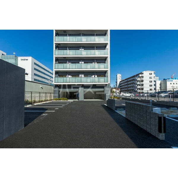 21/30 駐車場