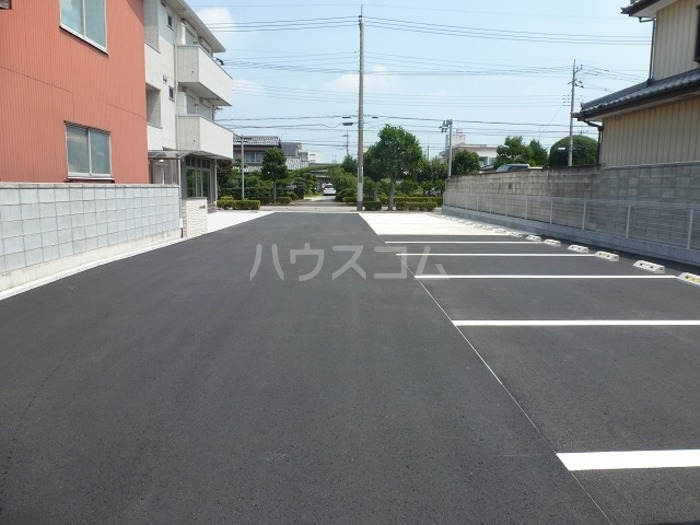 2/8 駐車場