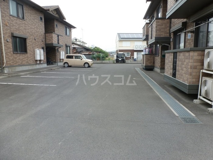 26/30 駐車場