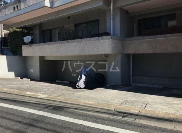15/16 駐車場