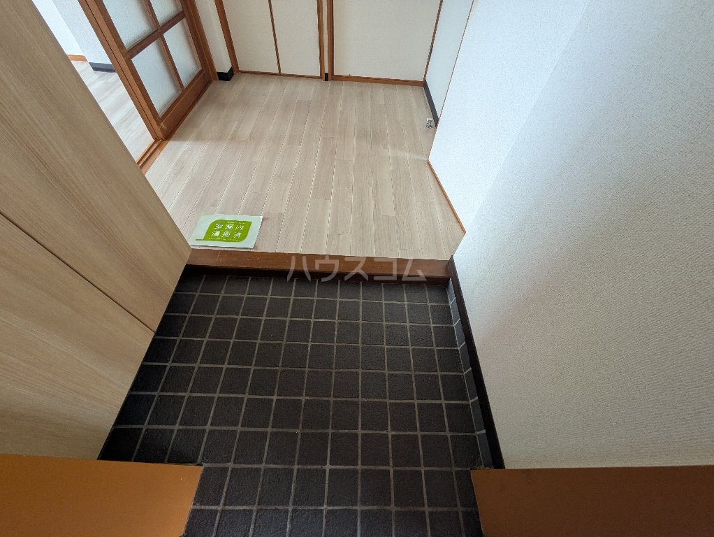 13/30 玄関