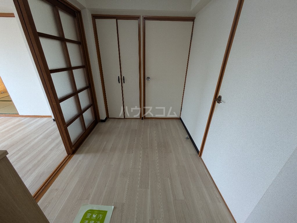 25/30 エントランス