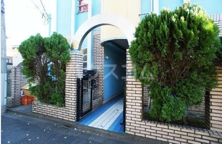 18/20 エントランス