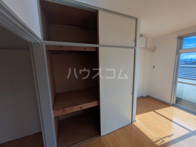 13/30 収納