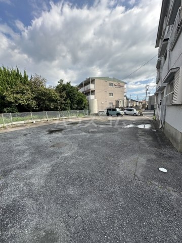 17/25 駐車場