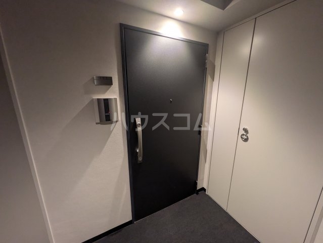 14/30 玄関