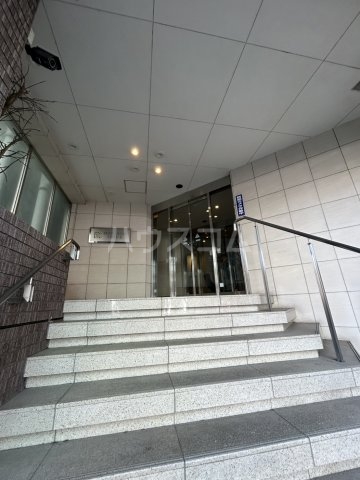 3/7 エントランス