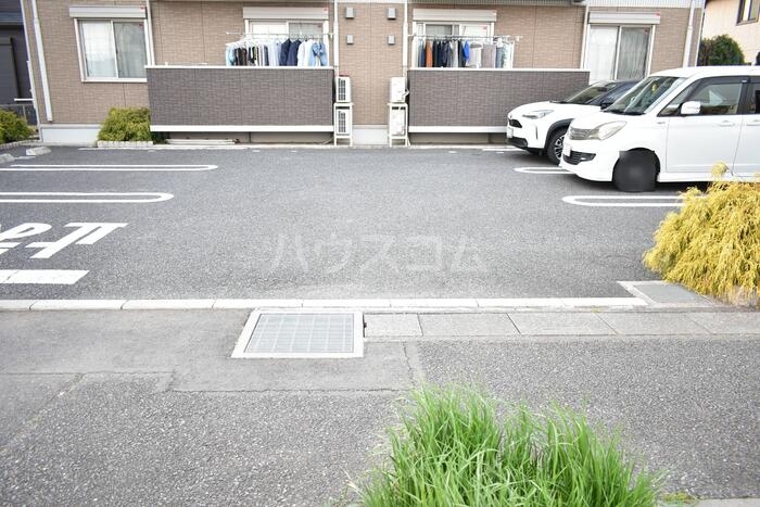 15/16 駐車場
