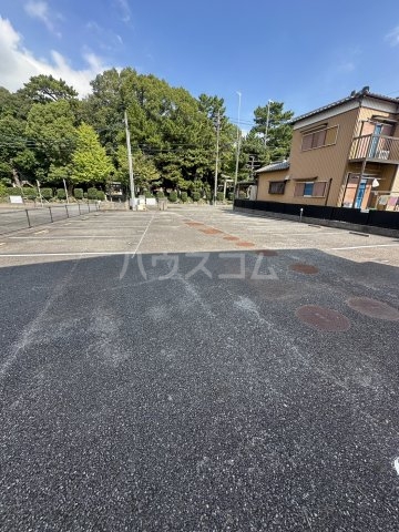16/21 駐車場