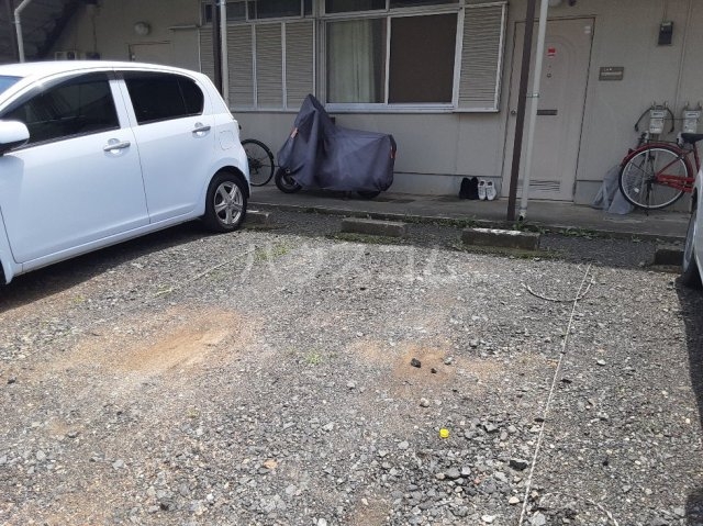 2/7 駐車場