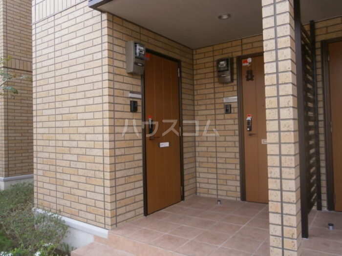 2/3 エントランス