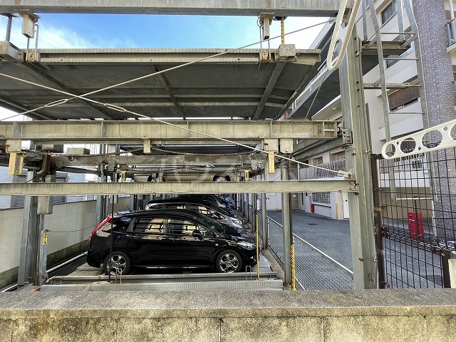 21/24 駐車場