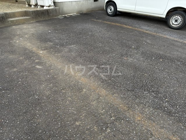 8/10 駐車場