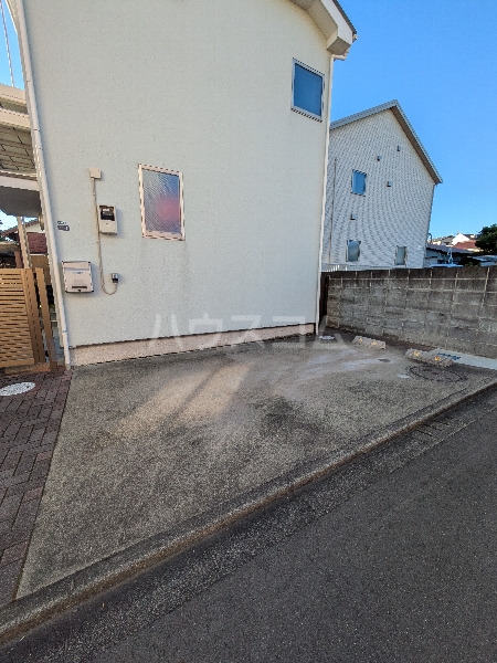 25/30 駐車場
