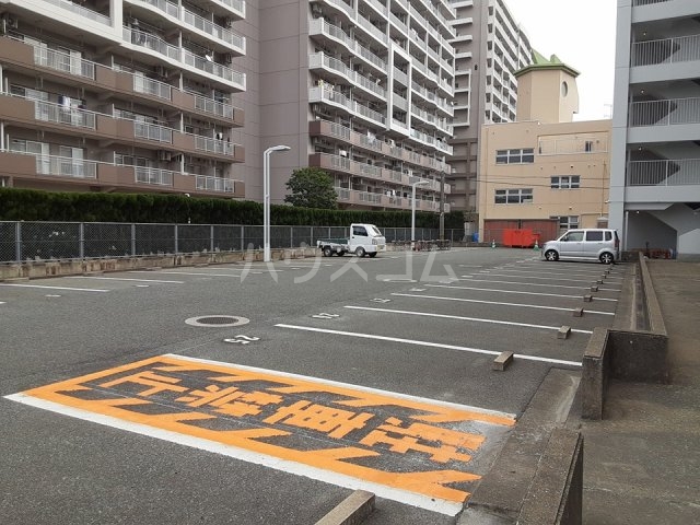 23/29 駐車場