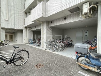 25/30 駐車場