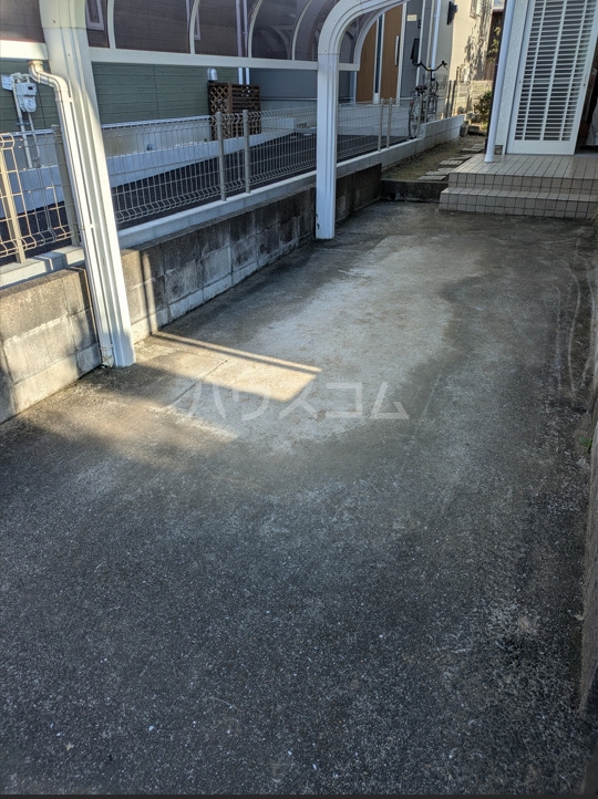 23/25 駐車場