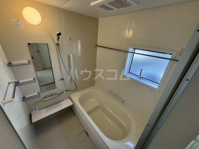 17/30 浴室