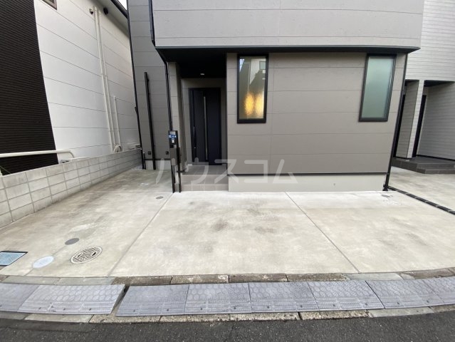 19/19 駐車場