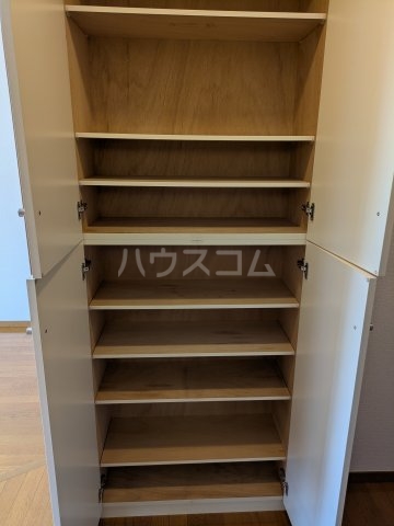 収納