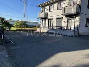 2/7 駐車場