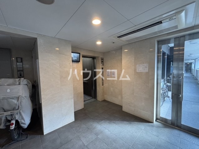15/25 エントランス