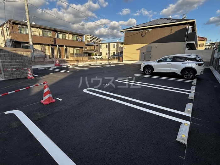 2/2 駐車場