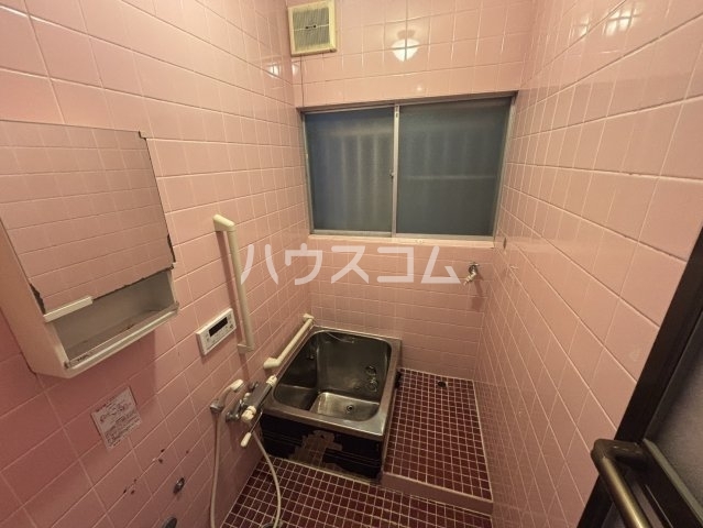 16/30 浴室