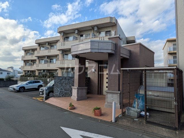 2/4 外観