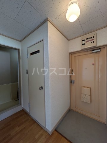 5/23 玄関