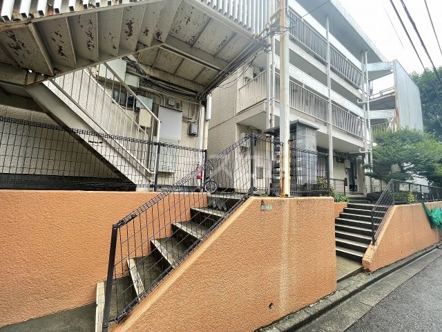 3/6 エントランス