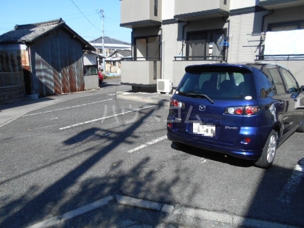 18/24 駐車場