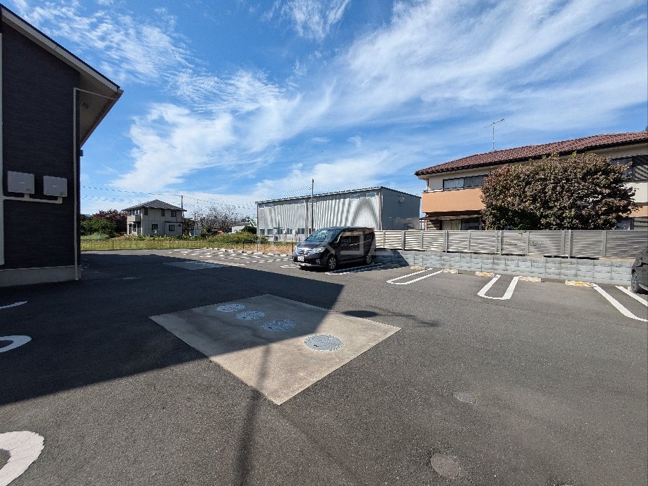 2/5 駐車場