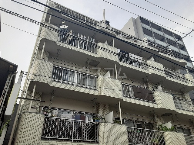 2/8 外観