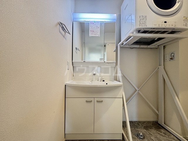 15/30 洗面