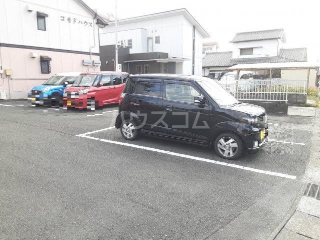 19/25 駐車場