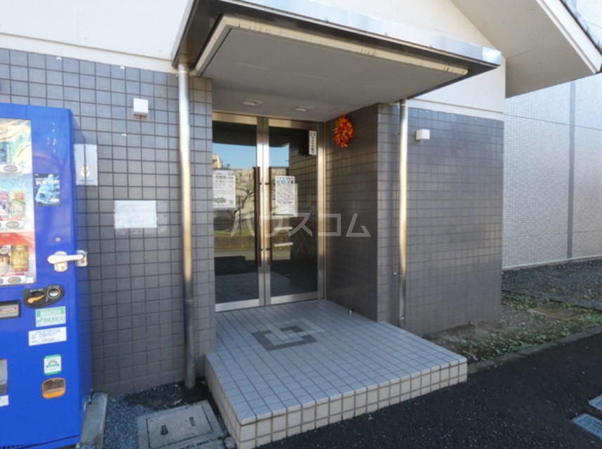 15/25 エントランス
