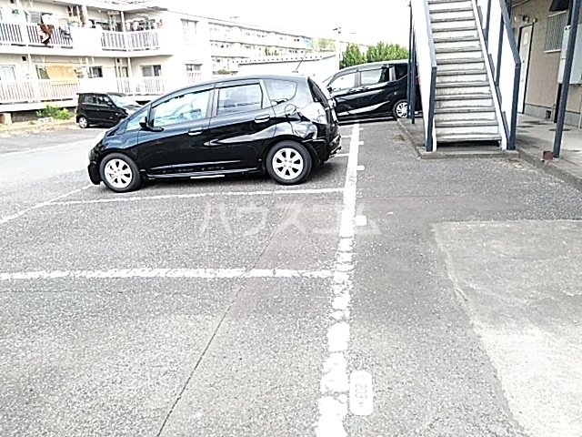 17/27 駐車場