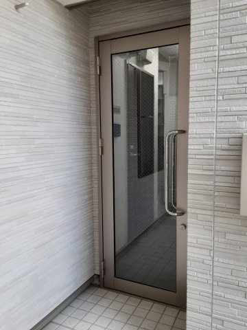 19/29 エントランス