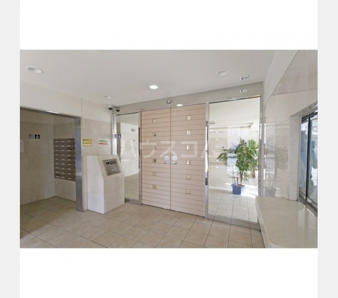 4/5 エントランス