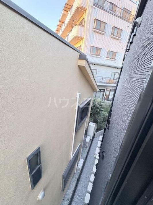 13/21 バルコニー