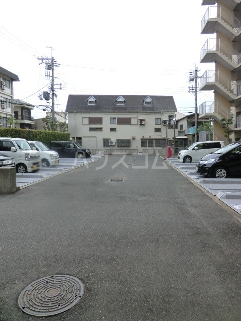 20/21 駐車場