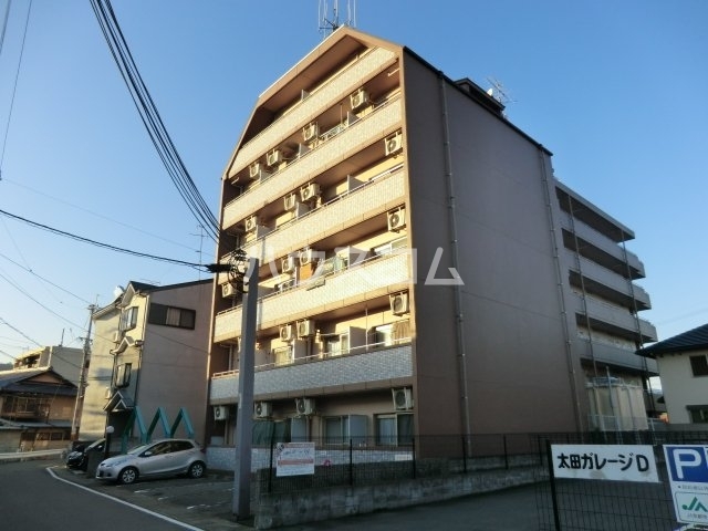 2/30 外観