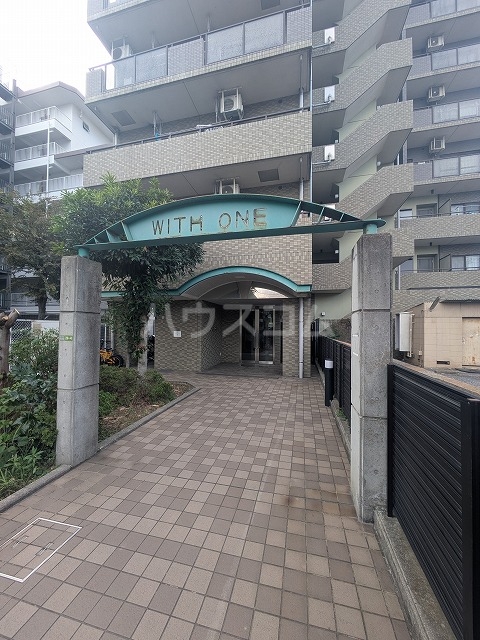 29/30 エントランス