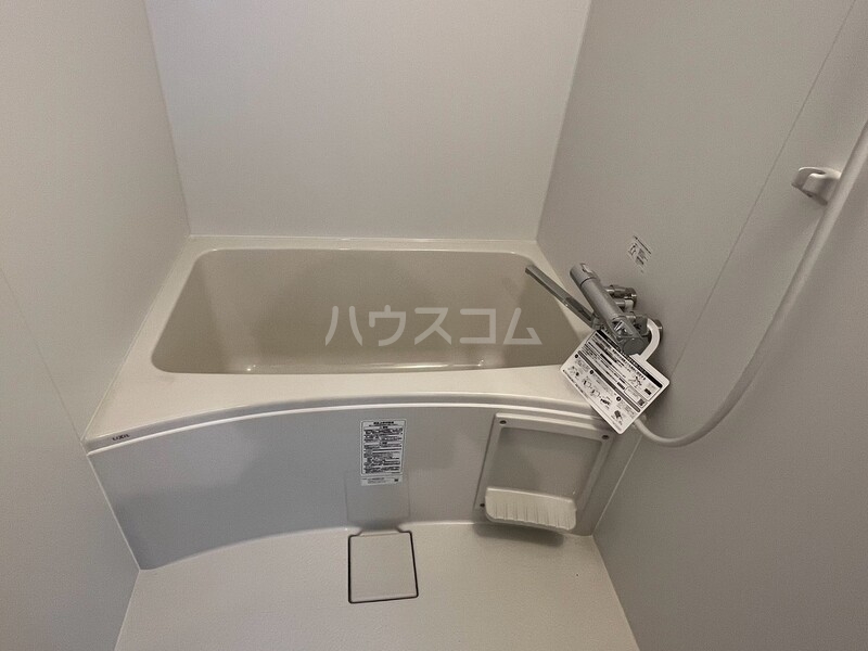 13/30 浴室