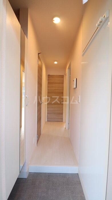 13/30 玄関