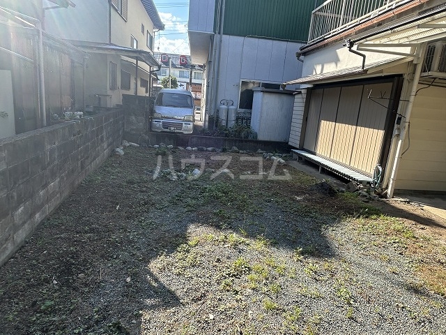 28/30 駐車場