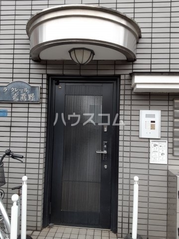 20/28 エントランス