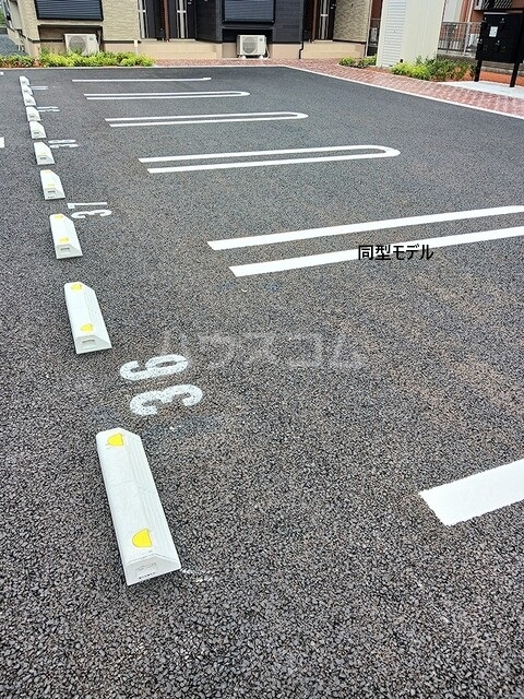 22/30 駐車場